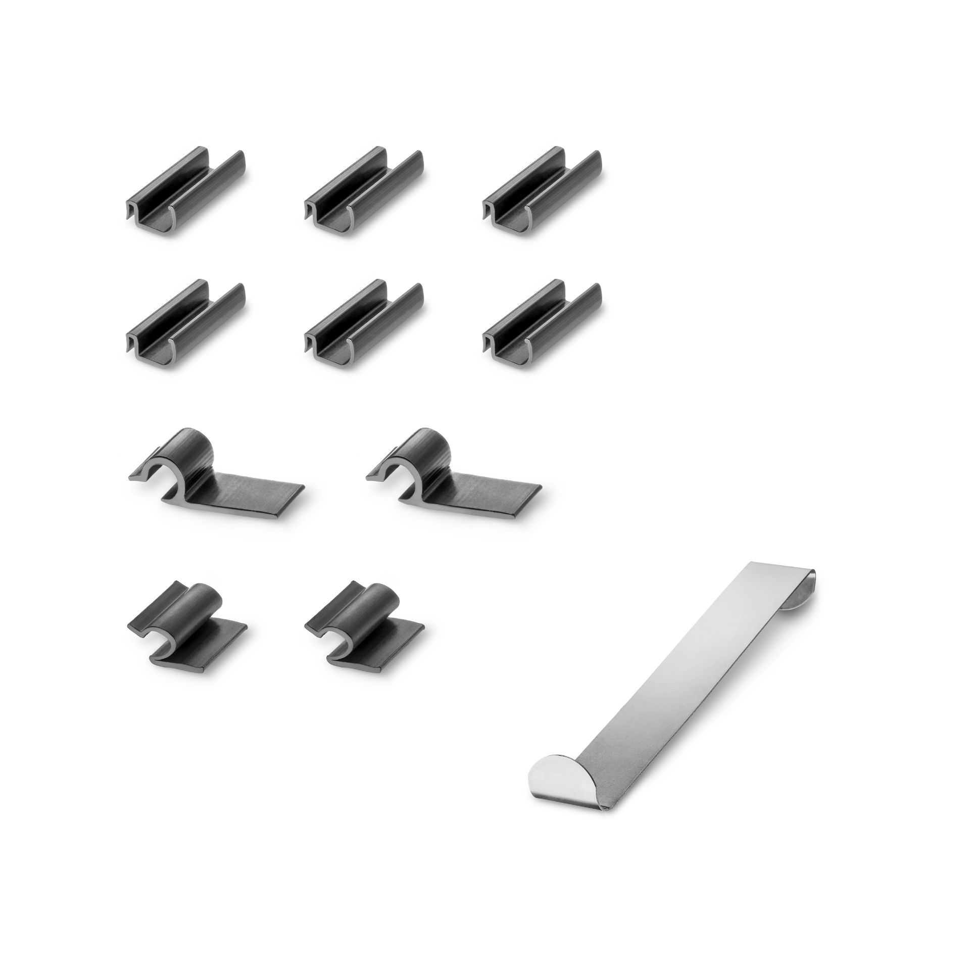 ein Halterset mit Einbauhilfe für VW Passat B9 und Skoda Superb 4